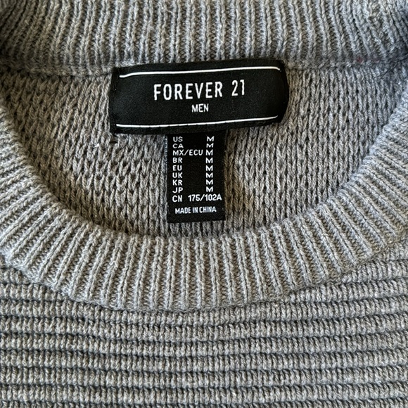 Forever 21 Crewneck Sweater - Picture 4 of 5